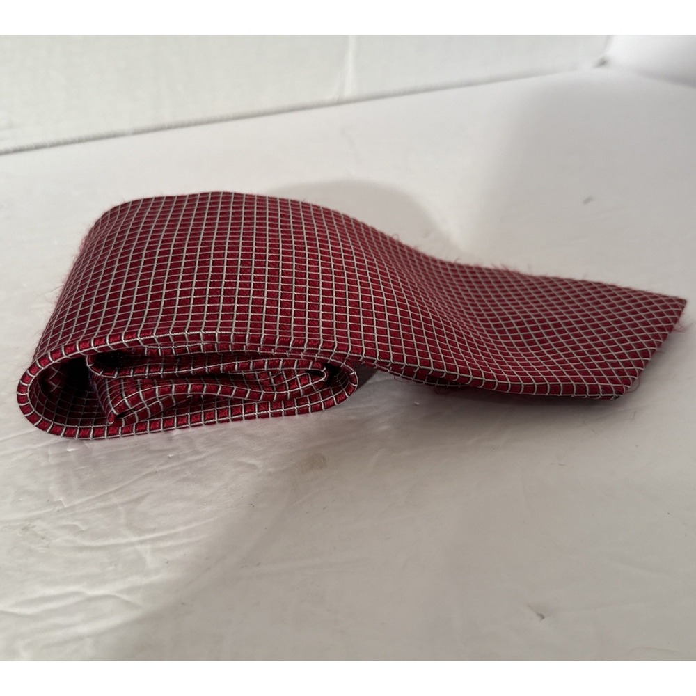 Red Tie With‎ White Check 100% Silk-Geometric Pattern-Handmade-Weatherproof - Picture 6 of 9